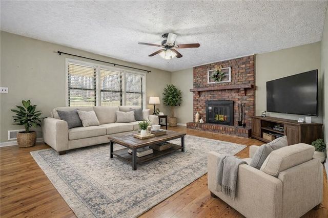 486 Big Oak Drive, Canton, GA 30115