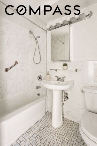 3511 85th St Apt 4K, New York City, NY 11372