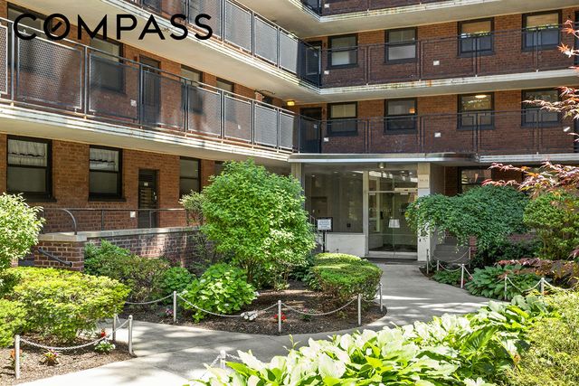 3511 85th St Apt 4K, New York City, NY 11372