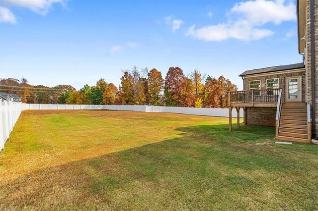 7722 Northwest Meadows Drive, Stokesdale, NC 27357