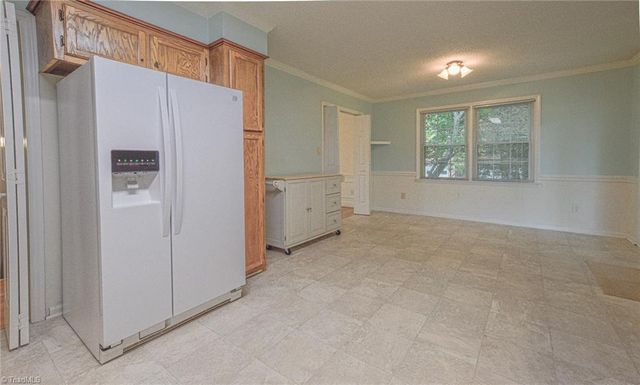 804 Newington Drive, Clemmons, NC 27012
