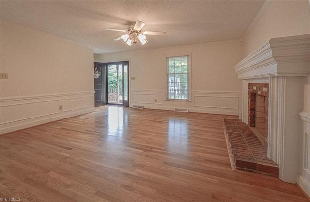 804 Newington Drive, Clemmons, NC 27012