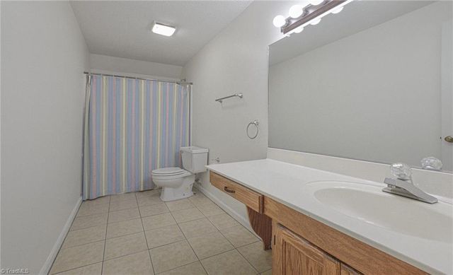 804 Newington Drive, Clemmons, NC 27012