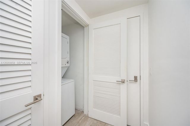 121 NE 34th St 1408, Miami, FL 33137