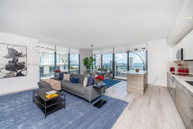 121 NE 34th St 1408, Miami, FL 33137