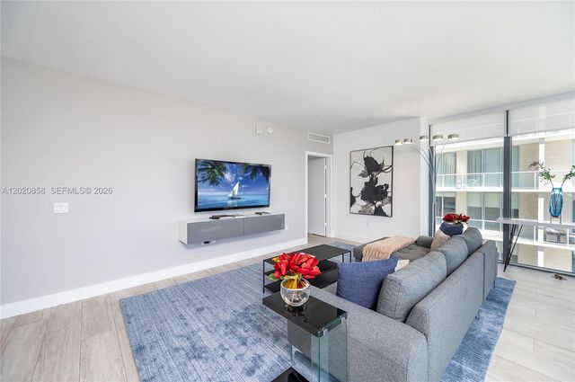 121 NE 34th St 1408, Miami, FL 33137
