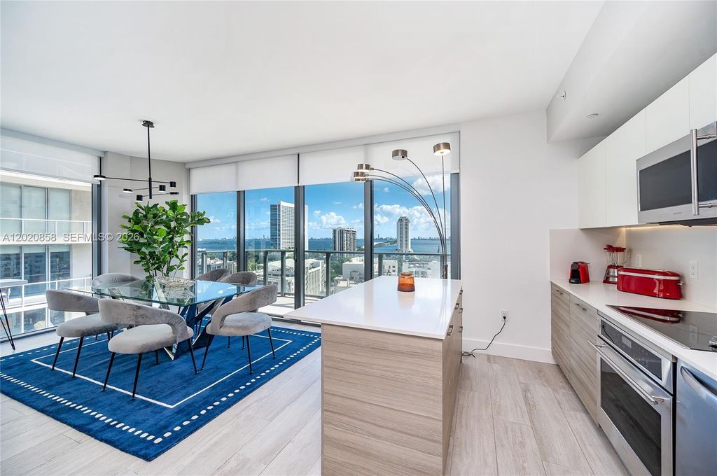 121 NE 34th St 1408, Miami, FL 33137