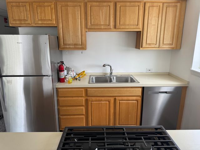 702 E Northwest Highway E B, Arlington Heights, IL 60004