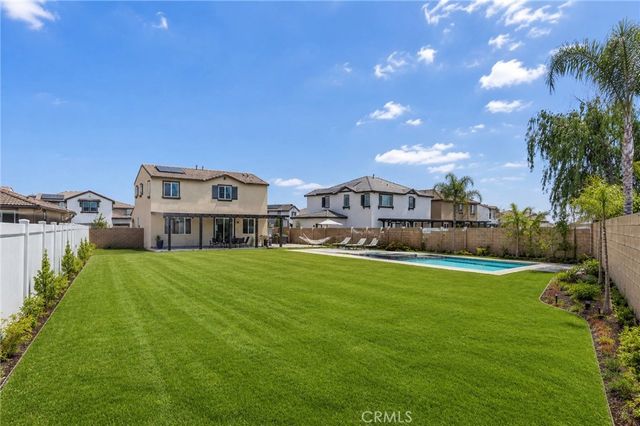 30876 Douglas Crest Circle, Menifee, CA 92584