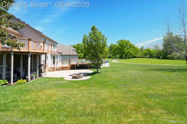 1366 Hidden Wood Court, Grand Blanc Charter Township, MI 48439