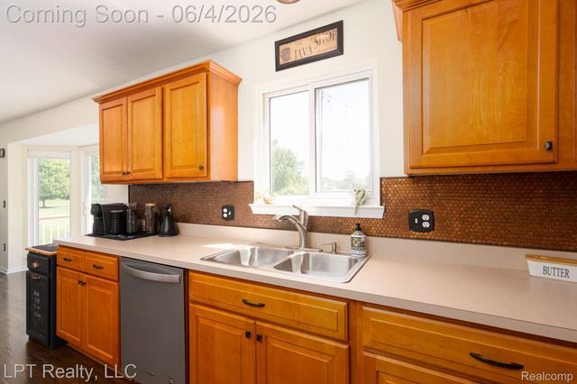 1366 Hidden Wood Court, Grand Blanc Charter Township, MI 48439