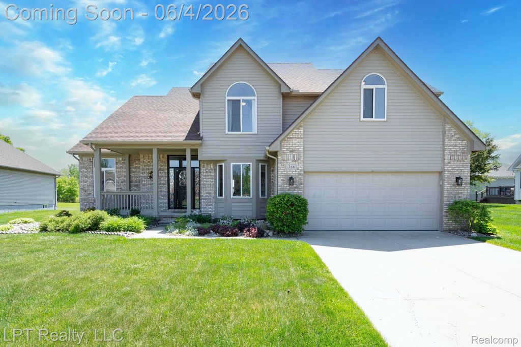 1366 Hidden Wood Court, Grand Blanc Charter Township, MI 48439