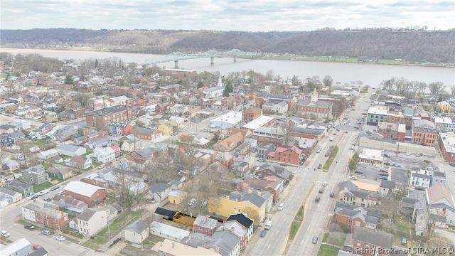 518 Jefferson Street, Madison, IN 47250