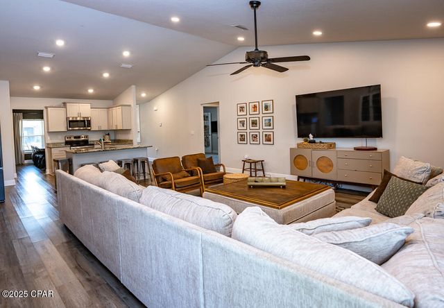 4711 Shannon Lane, Panama City, FL 32404