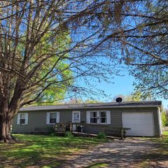 9565 E Wawasee Lane, Syracuse, IN 46567