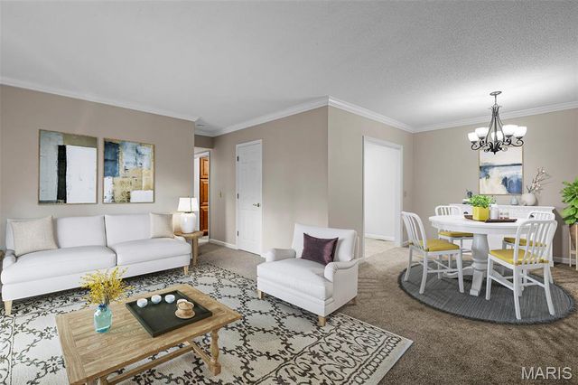 5581 Baronridge Drive 5, St Louis, MO 63129