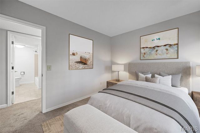 5581 Baronridge Drive 5, St Louis, MO 63129