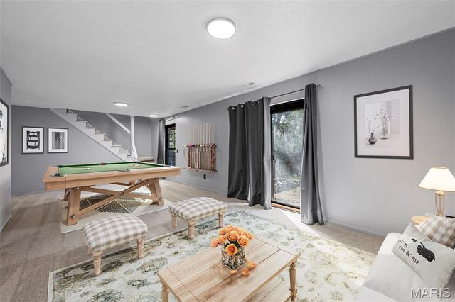 5581 Baronridge Drive 5, St Louis, MO 63129