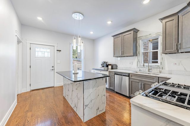 7219 S Peoria Street, Chicago, IL 60621