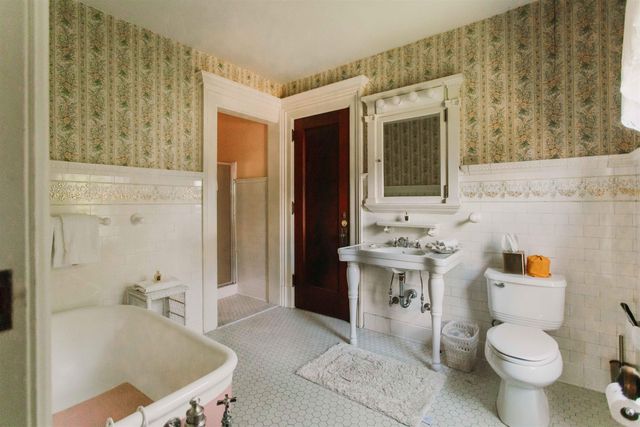 124 Elm Street, Bennington, VT 05201