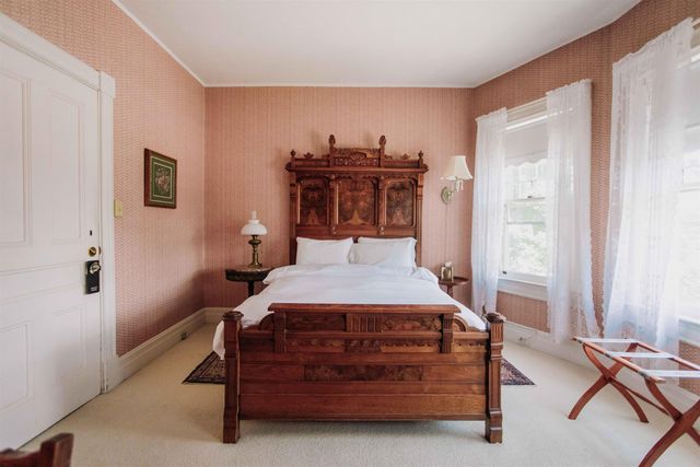 124 Elm Street, Bennington, VT 05201