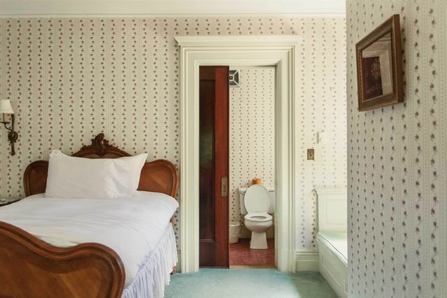 124 Elm Street, Bennington, VT 05201