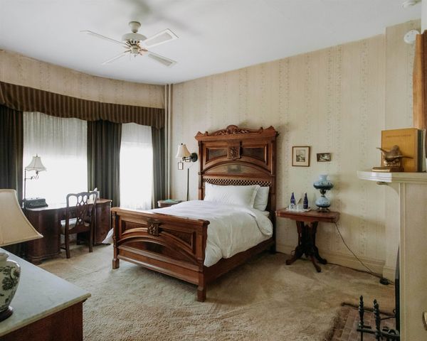 124 Elm Street, Bennington, VT 05201