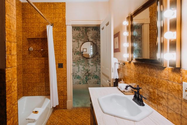 124 Elm Street, Bennington, VT 05201