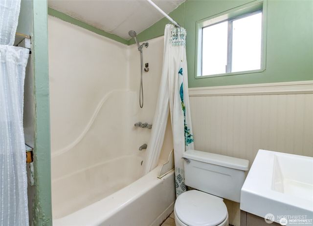 1551 N Callow Avenue, Bremerton, WA 98312