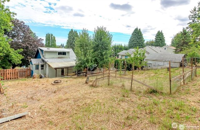 1551 N Callow Avenue, Bremerton, WA 98312