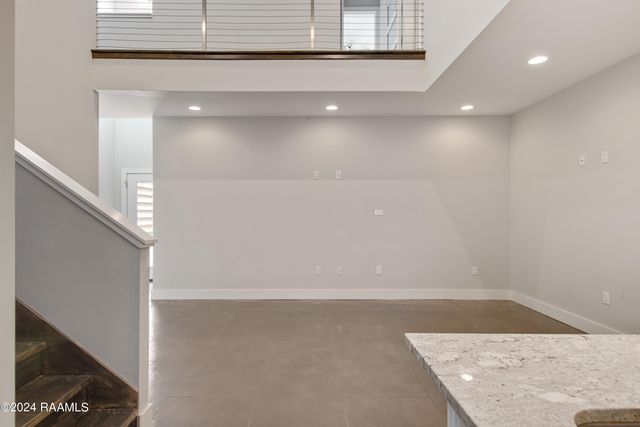 310 Highland Oaks Lane, Lafayette, LA 70508