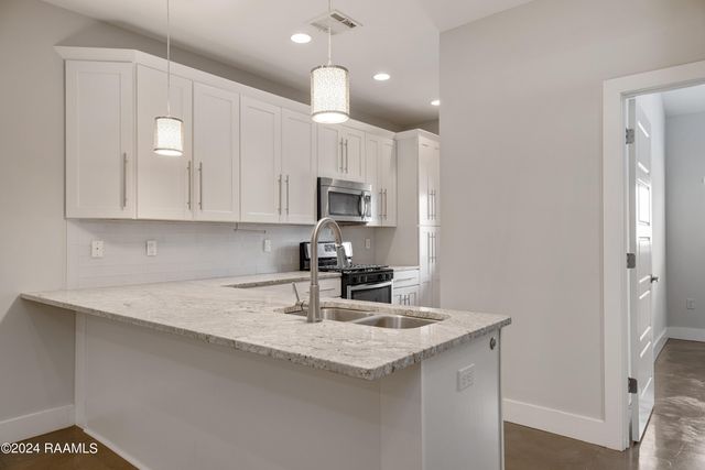 310 Highland Oaks Lane, Lafayette, LA 70508