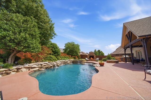 3121 E 146th Place S, Bixby, OK 74008