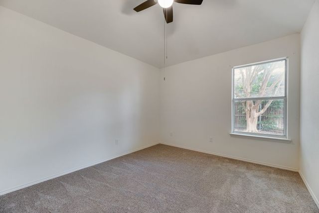 2707 Red Oak Drive, Grand Prairie, TX 75052