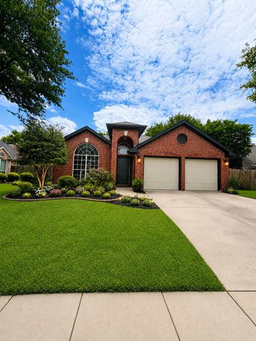2707 Red Oak Drive, Grand Prairie, TX 75052