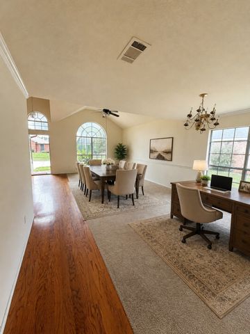 2707 Red Oak Drive, Grand Prairie, TX 75052