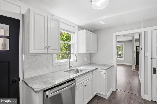 230 W LIBERTY ST, Lancaster, PA 17603