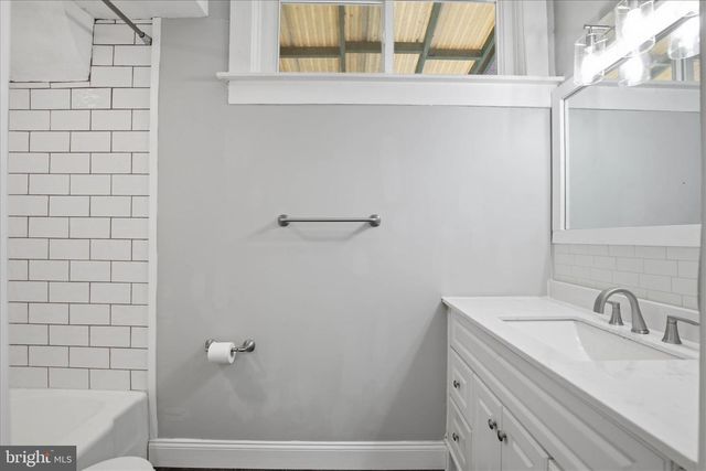 230 W LIBERTY ST, Lancaster, PA 17603