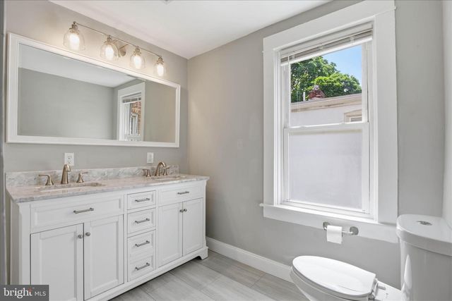 230 W LIBERTY ST, Lancaster, PA 17603