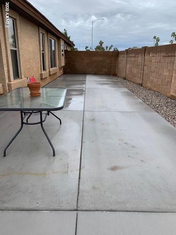 3901 W KINGS Avenue, Phoenix, AZ 85053