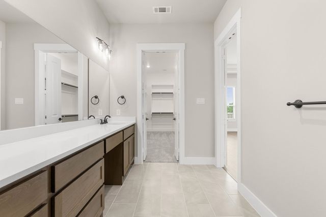 5840 Fresco Drive, Fort Worth, TX 76123