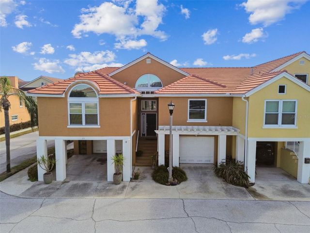 21 CRESCENT PLACE S, St Petersburg, FL 33711