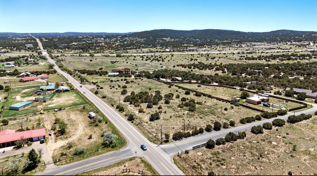 951 Mountain Valley Road, Tijeras, NM 87059