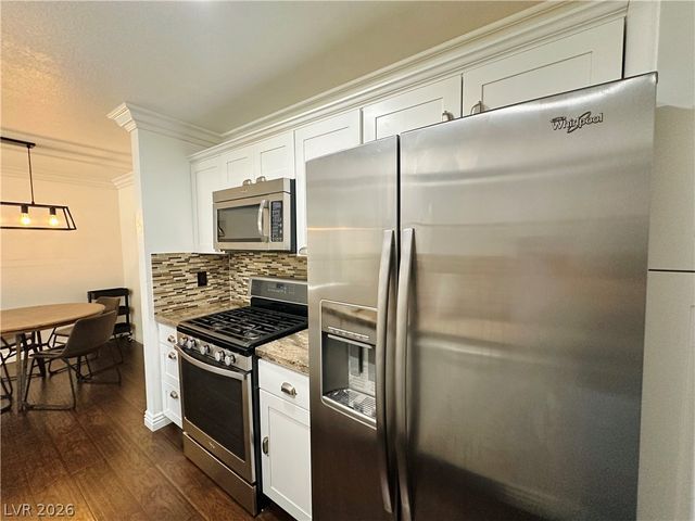 2200 South Fort Apache Road 2251, Las Vegas, NV 89117