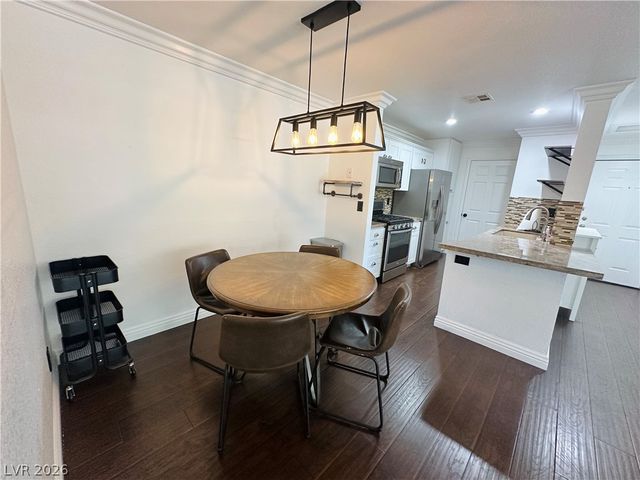 2200 South Fort Apache Road 2251, Las Vegas, NV 89117