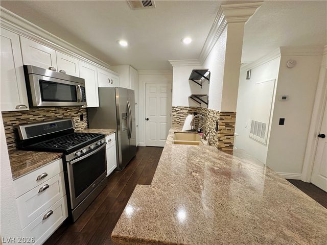 2200 South Fort Apache Road 2251, Las Vegas, NV 89117