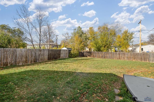 108 E ST ANNE, Rapid City, SD 57701