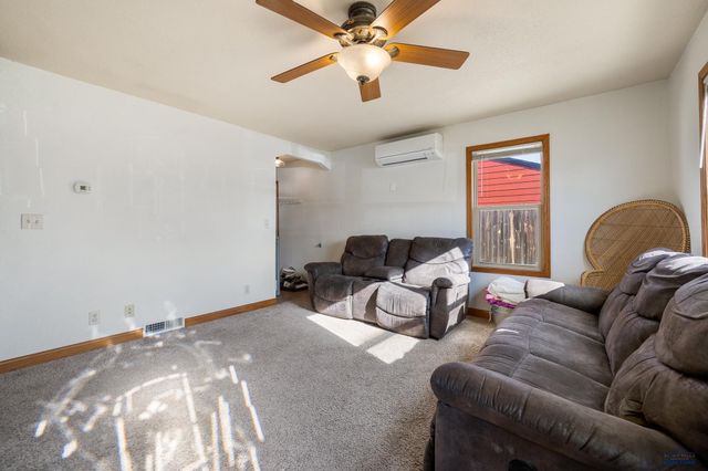 108 E ST ANNE, Rapid City, SD 57701