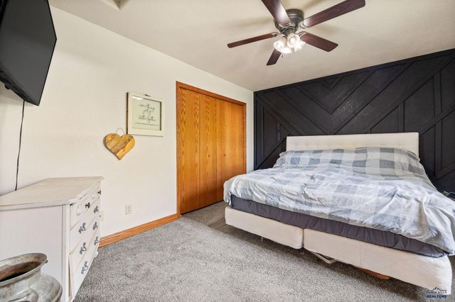 108 E ST ANNE, Rapid City, SD 57701