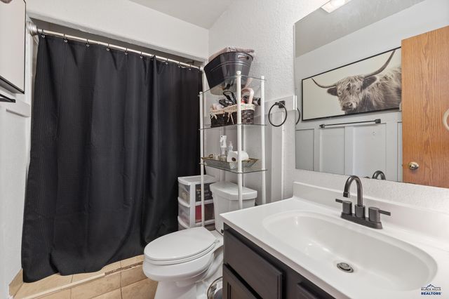 108 E ST ANNE, Rapid City, SD 57701